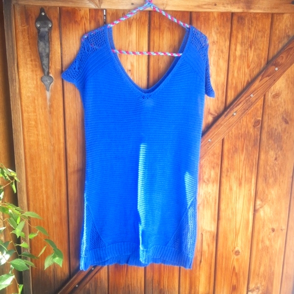 Cyrus Blue crocheted swim cover up - Picture 5 of 7